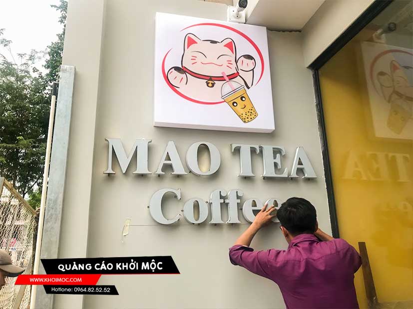 Bảng hiệu đứng gắn logo chữ nổi inox trà sữa Mao Tea