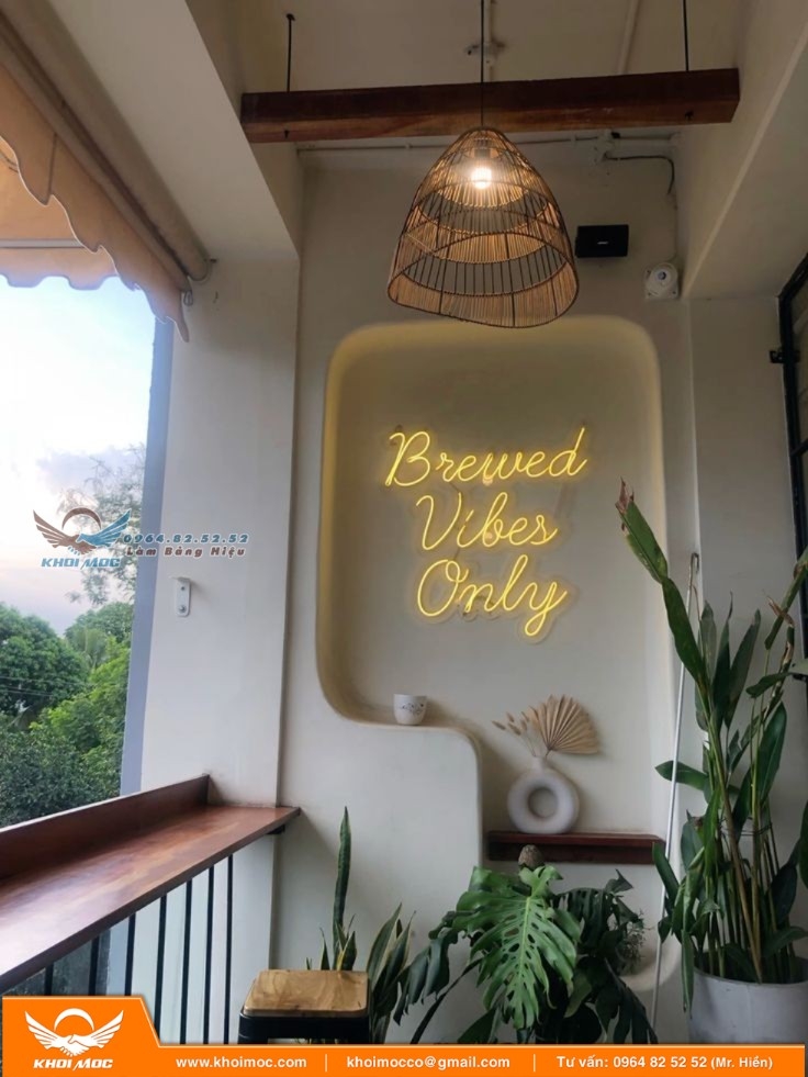 Thi Công Chữ Led Trang Trí Checkin Cho Quán (3)