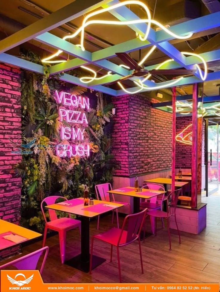 Thi Công Chữ Led Trang Trí Checkin Cho Quán (8)
