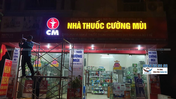 biển vẫy quầy thuốc tây đẹp ng nha thuoc 15