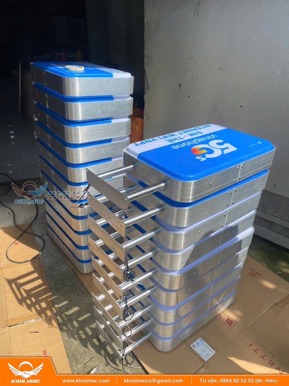 Xưởng Gia Công Hộp Đèn Mica Hút Nổi Giá Rẻ, Uy Tín #1 HCM (15)