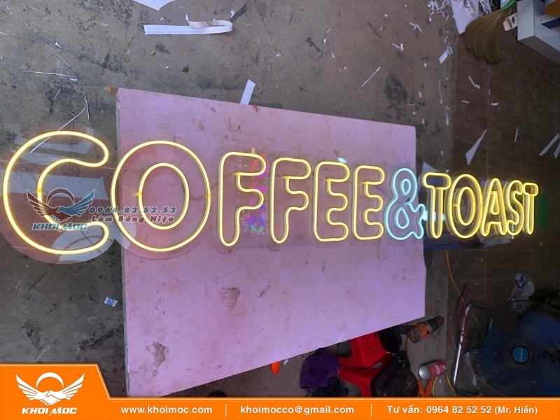 Lựa chọn biển neon biển hiệu cho quán cà phê6 2s