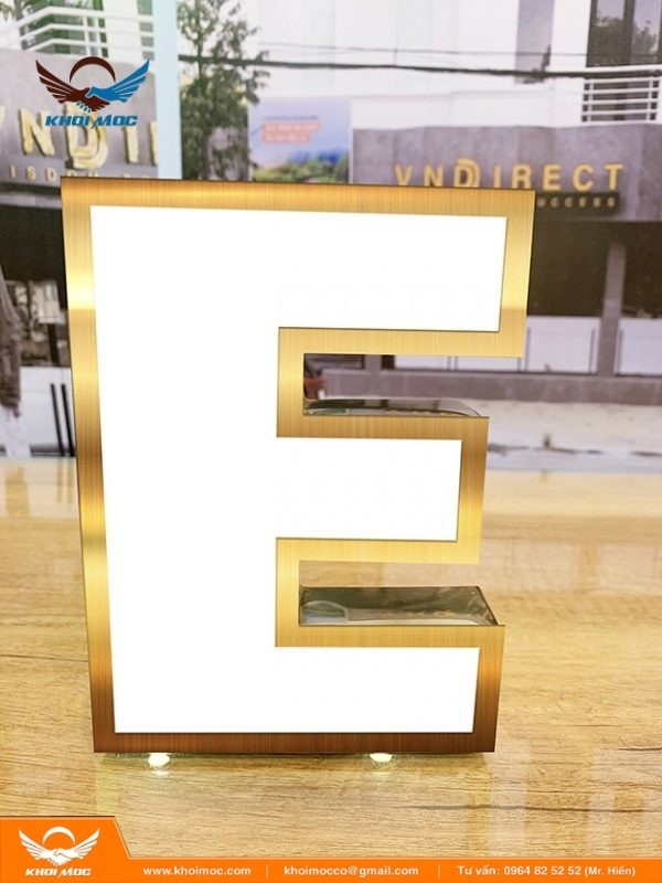 Chữ Nổi Inox Và Mica6 2s6